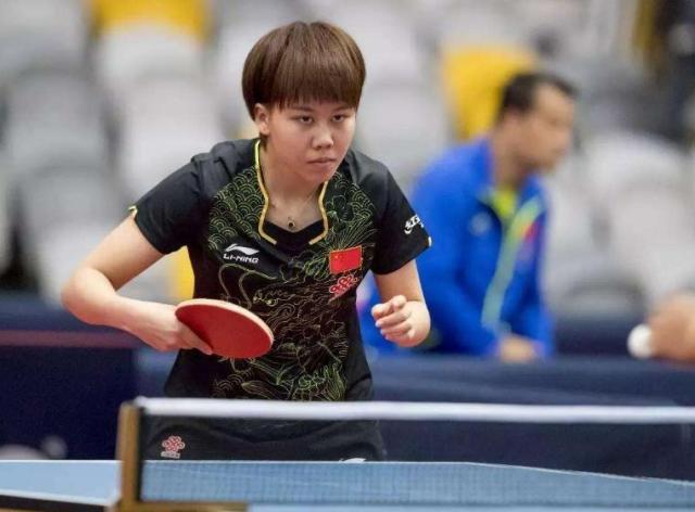 她的表现不 她的表现不