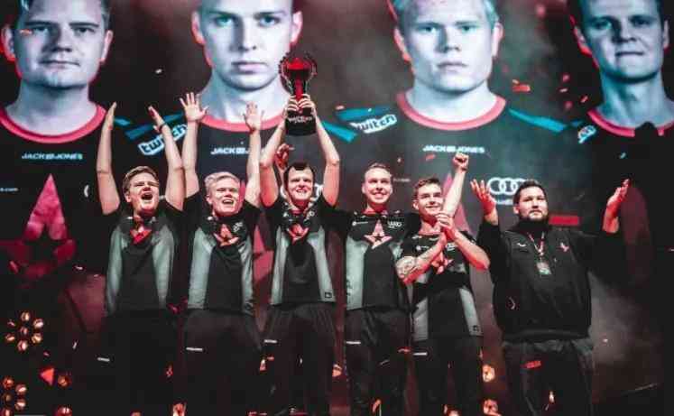 稳步拓展青 稳步拓展青